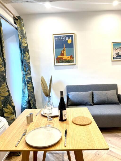 Cocon Cosy Au Coeur Du Vieux Port Apartamento Marselha Exterior foto